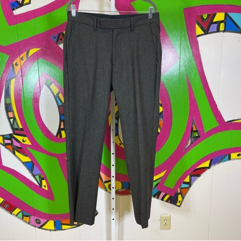 GAP, Straight Fit 100% Wool Dress Pants. Size 32x32. In excellent condition!